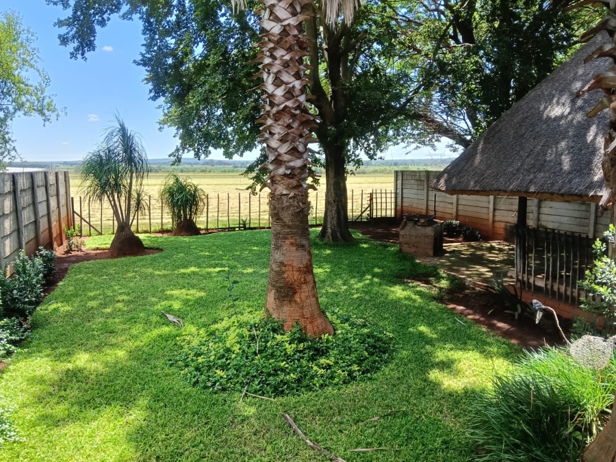 8 Bedroom Property for Sale in Brits Rural North West